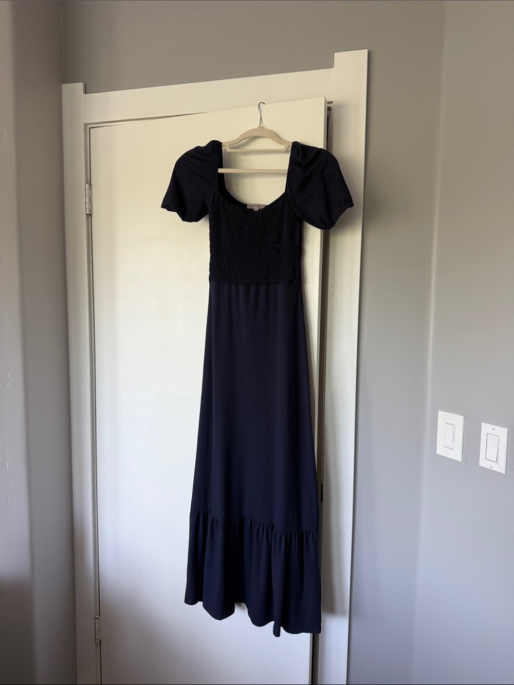 Women’s Navy Puff Sleeve Maxi Dress